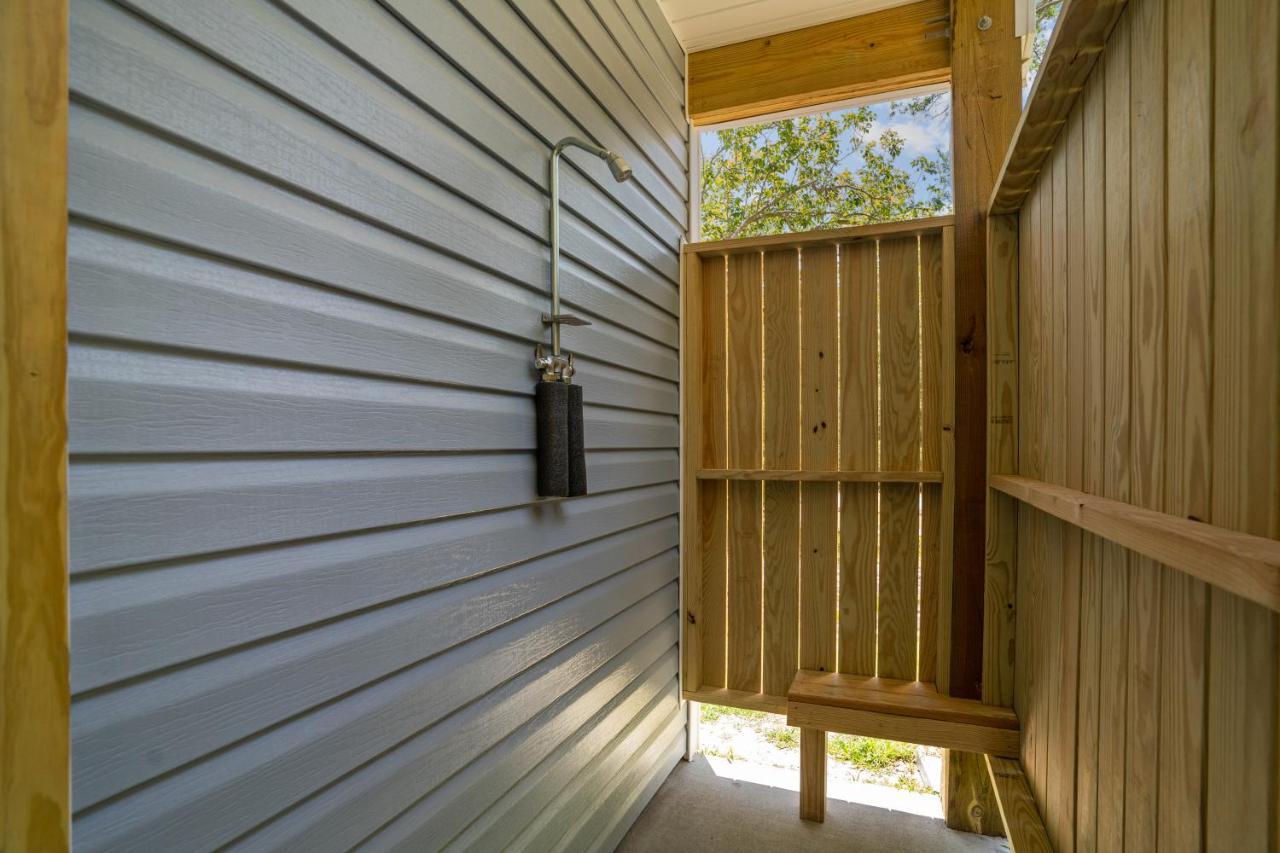 Ferry House - Lower Unit Supply Exterior photo